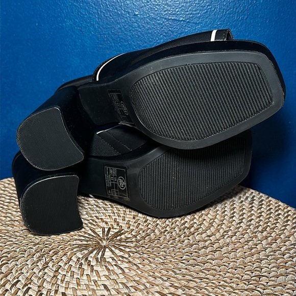 Women’s Juicy by Juicy Couture J-Girly Black Slip On Sandals Open Toe Block Heel - Picture 7 of 8